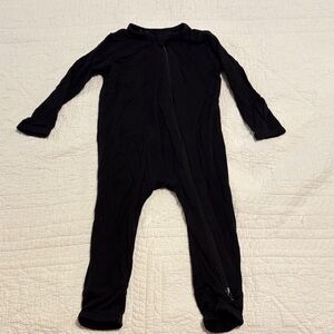 Kyte BABY Black Kids One Piece Footie